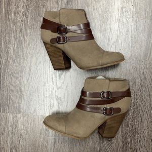 Carlos Santana Ankle Boots